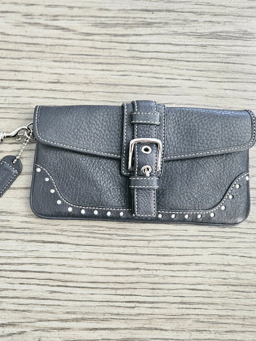 Vintage Coach Soho Leather Buckle Wristlet Y2K